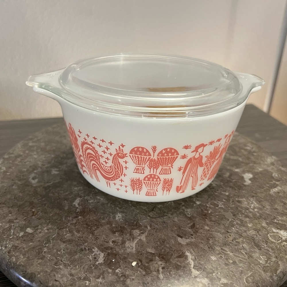 Pyrex Pink Amish Butterprint Casserole with Lid